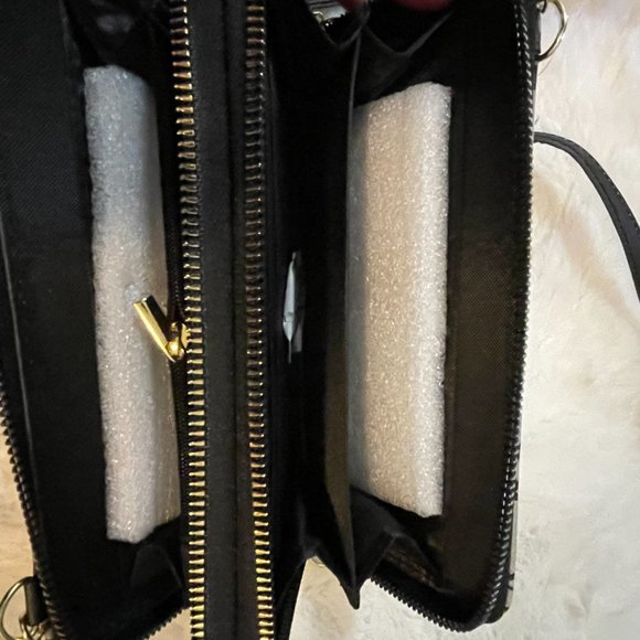 Vera NY Crossbody - Picture 8 of 9